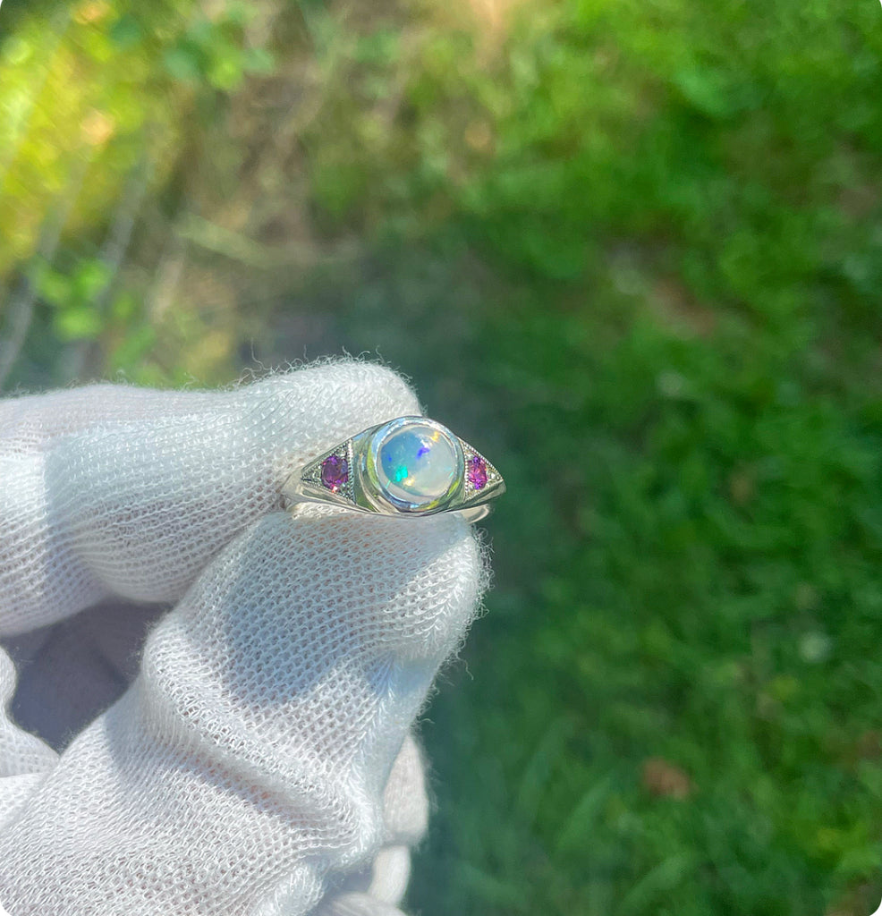 3rd eye ring Opal series// garnet